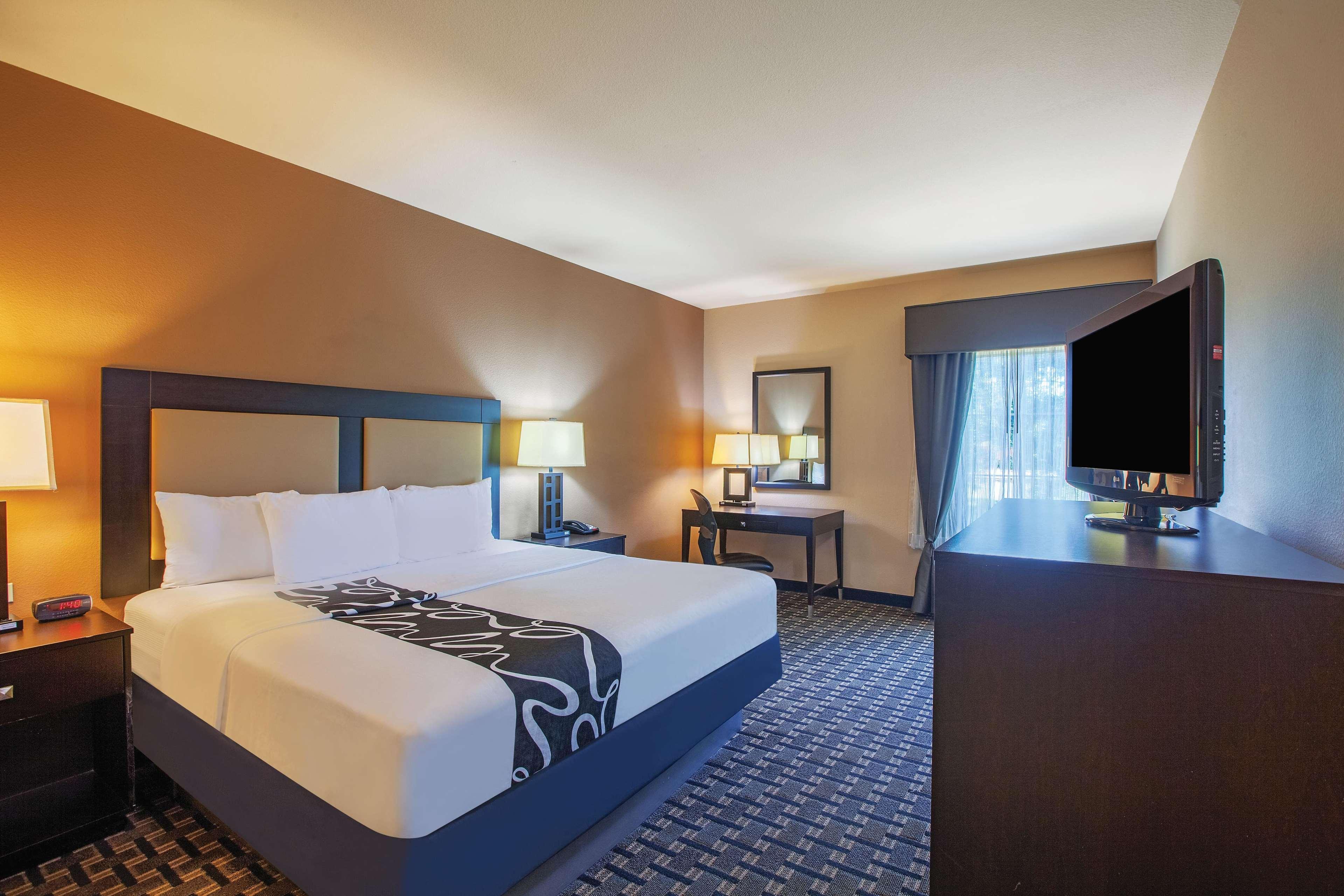 La Quinta By Wyndham Jacksonville, Texas מראה חיצוני תמונה